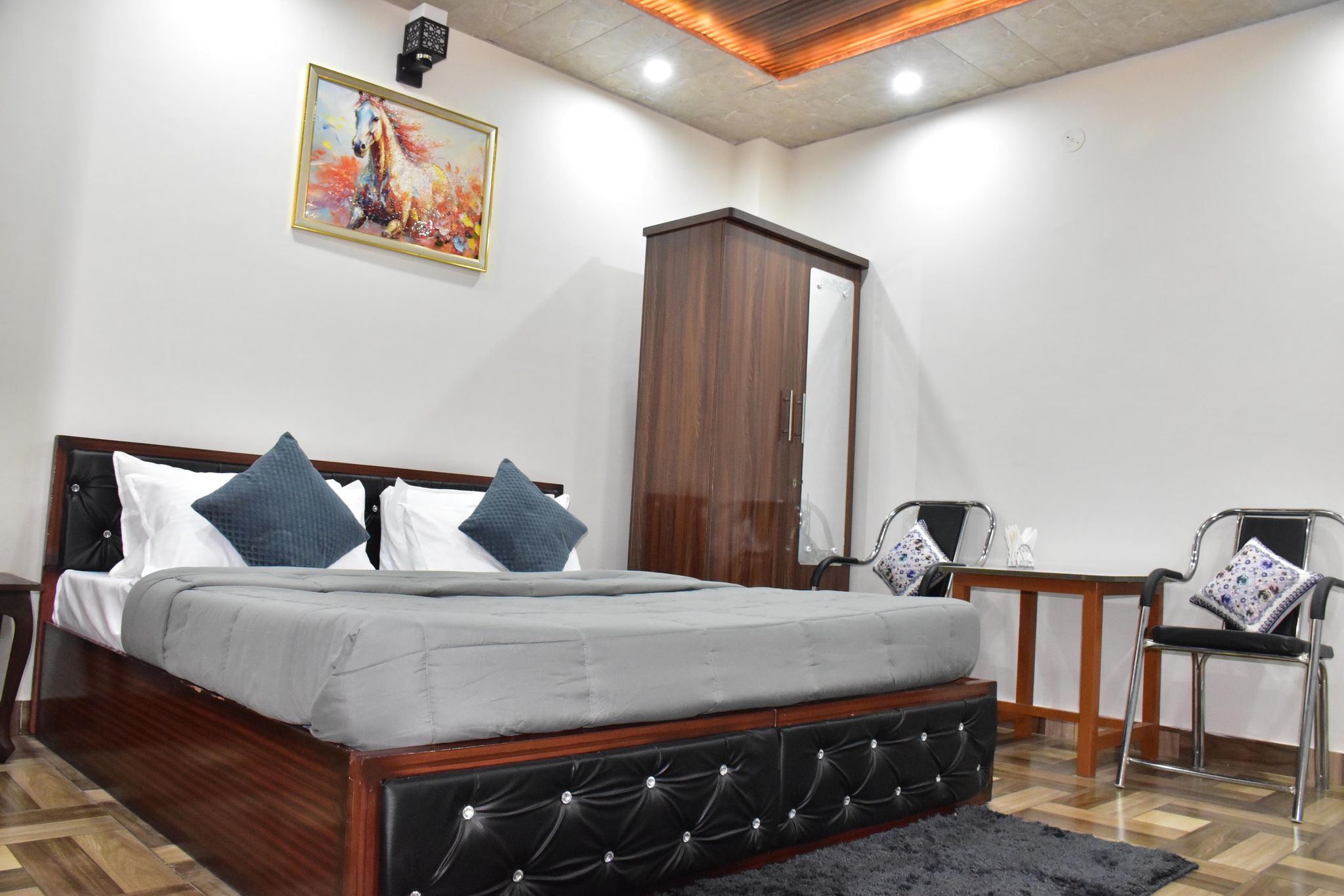 Deluxe Mountain View