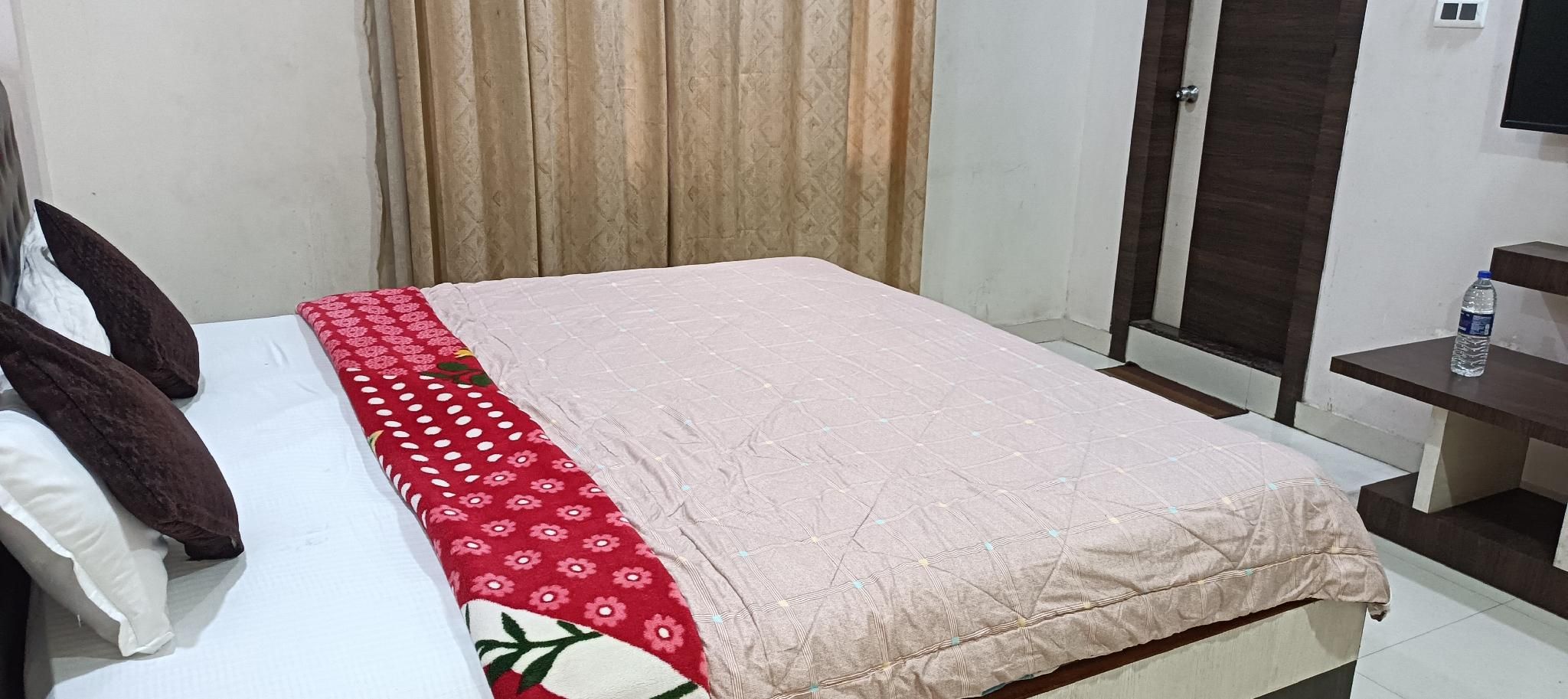 Deluxe Double or Twin