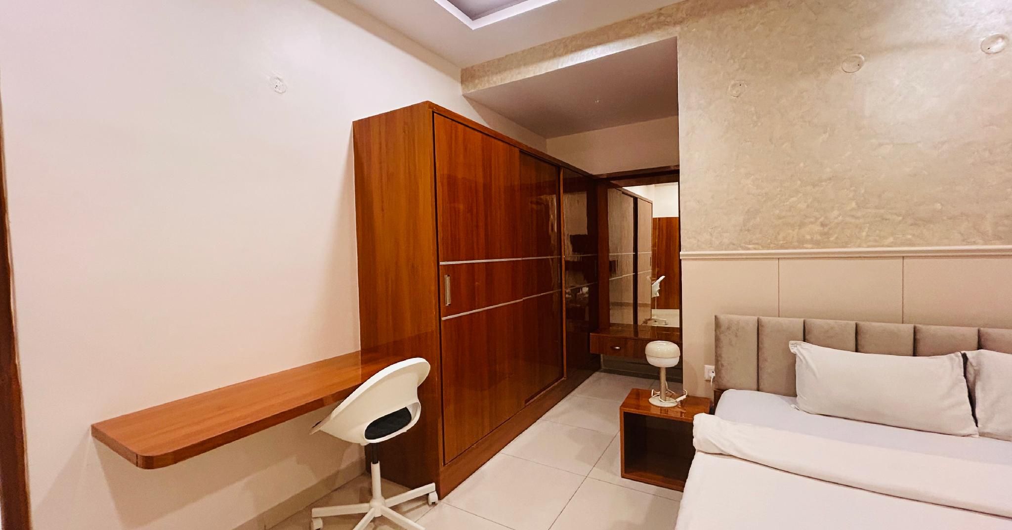 3 Bed Apartment