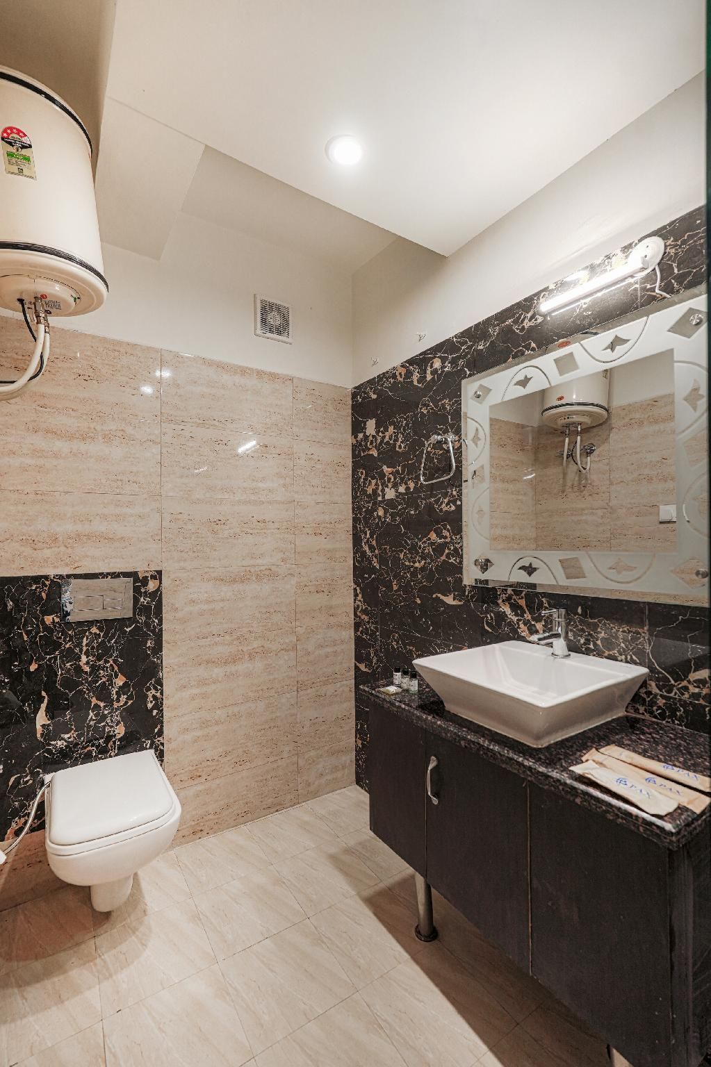 Deluxe Room with Valley View