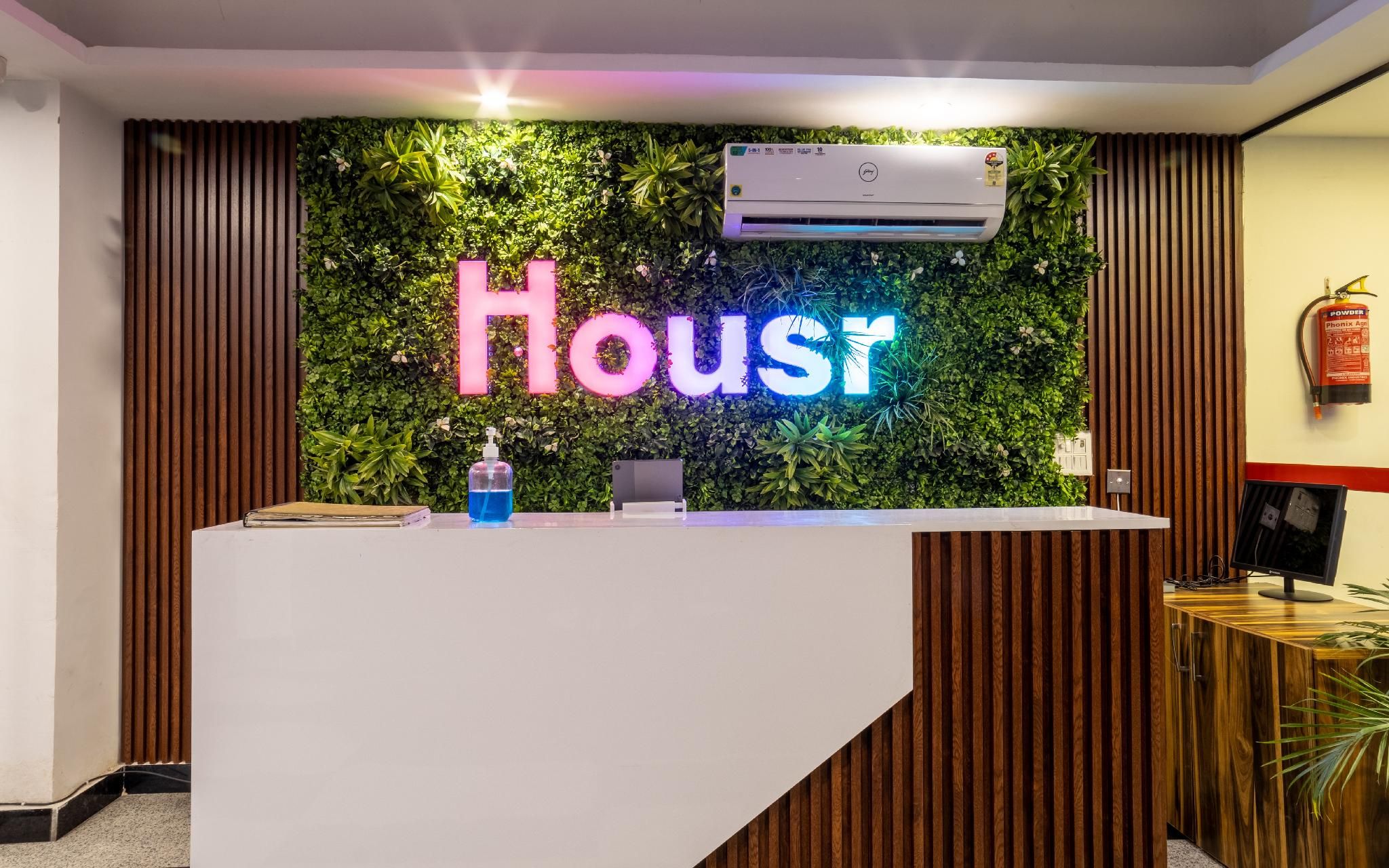 Housr Sector 27 Supermart 1 Gurgaon Near Galleria Market