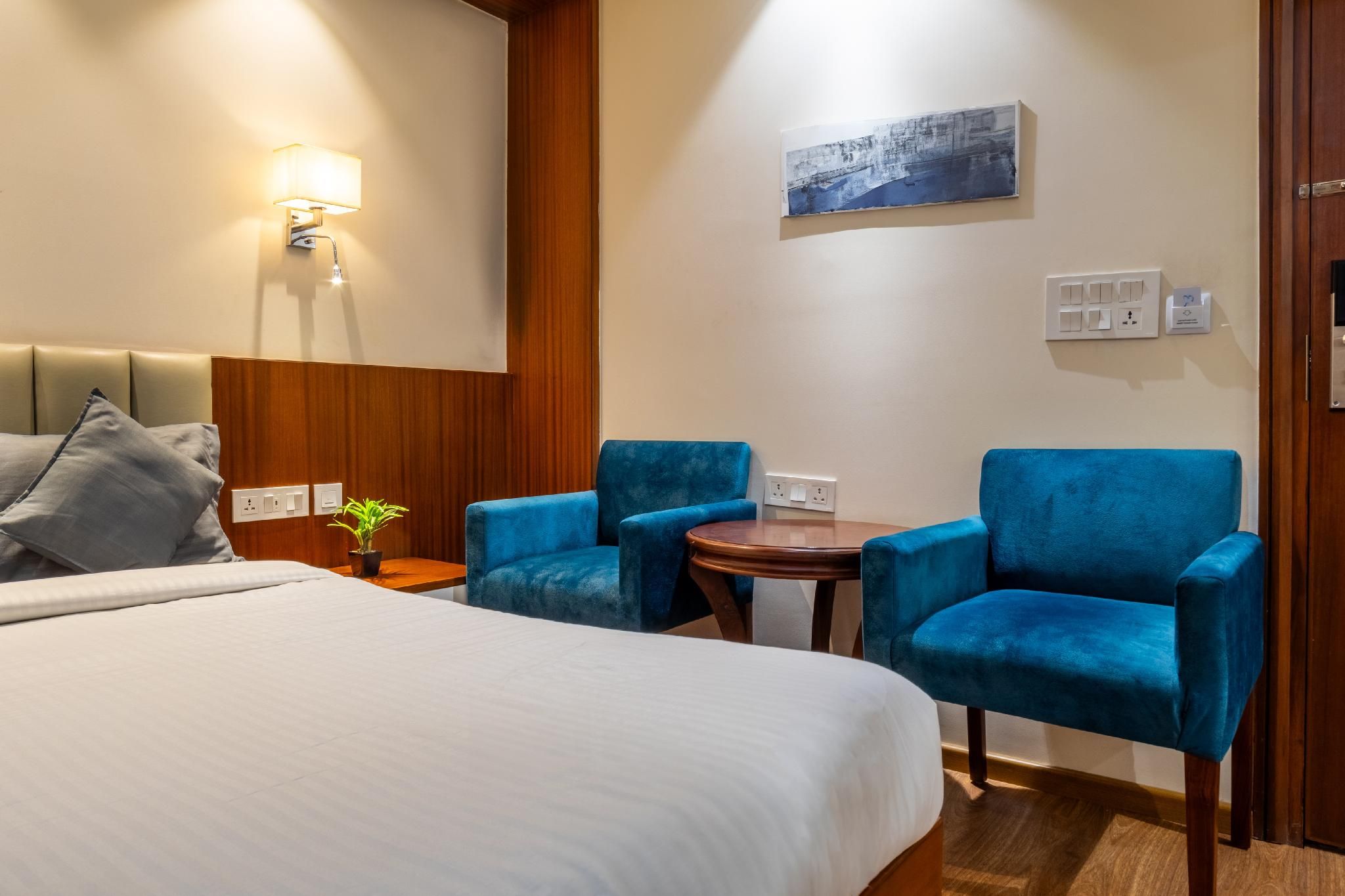 Housr Sector 42 Gurgaon Golf Course Road Near 42-43 Metro Station Studio Room 2