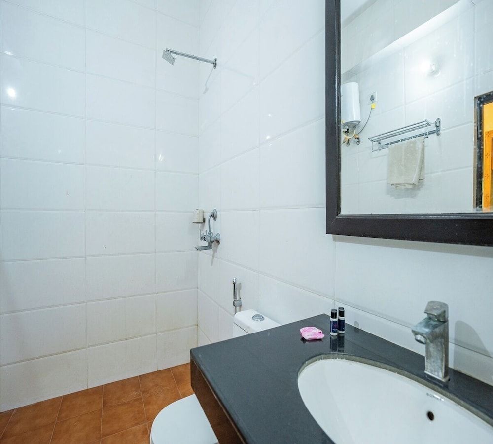 Hotel Golden Rock Standard Non Ac Room 6