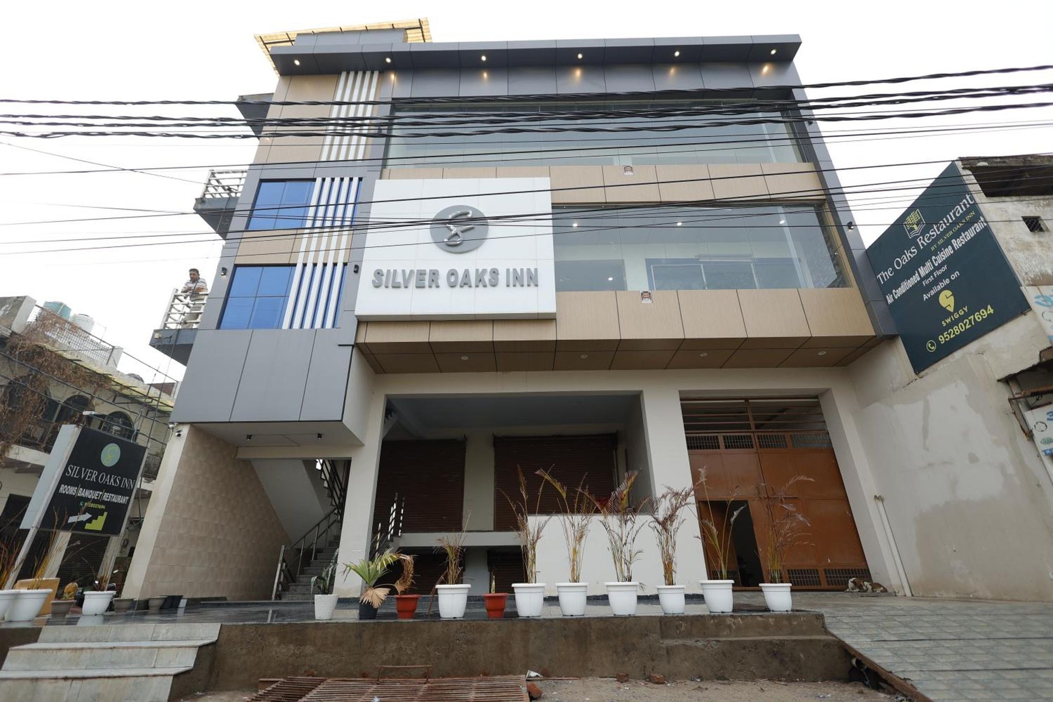 Hotel Silver Oaks Inn Mathura