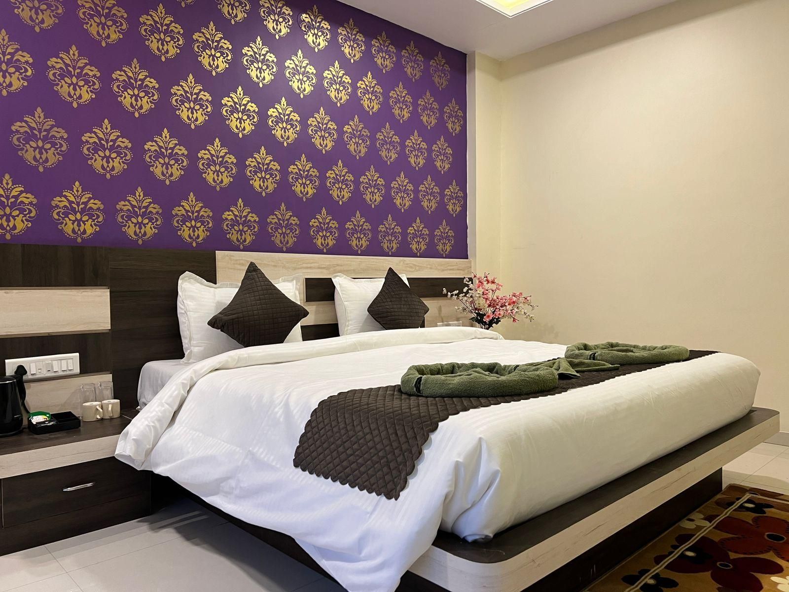 Super Deluxe Room with Balcony