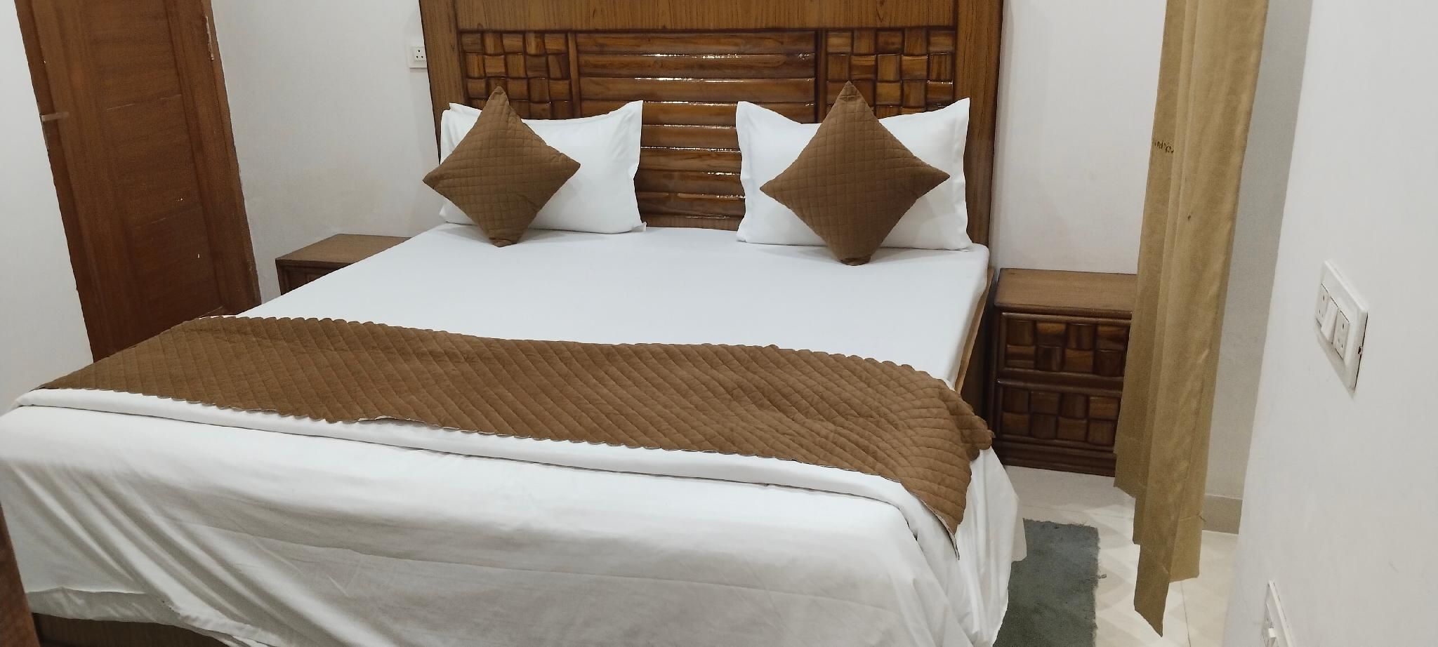 Double - Private Bathroom