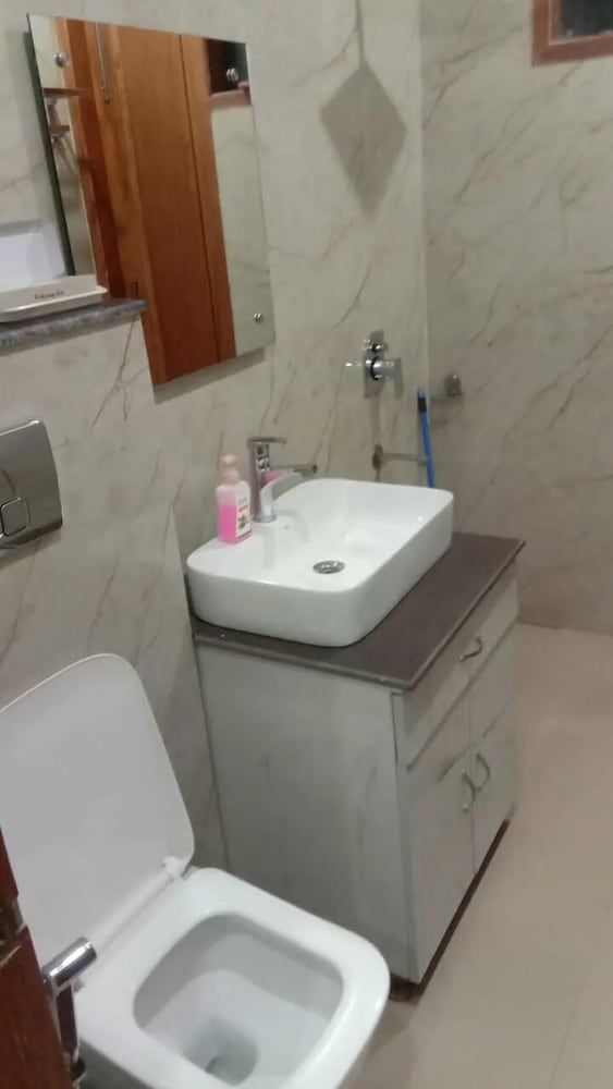 BJ Villa Double or Twin Room 5