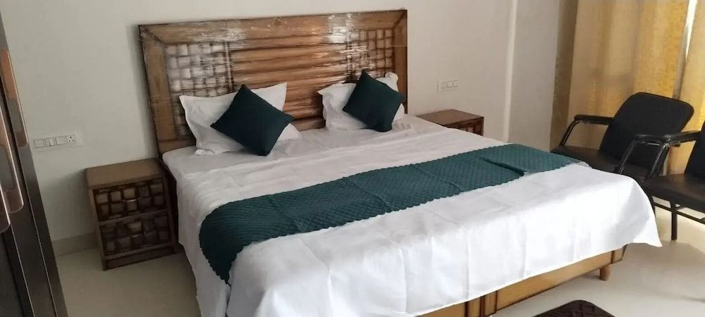 BJ Villa Double or Twin Room 3