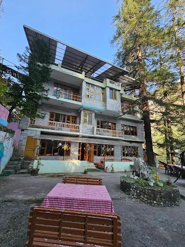 Hotel deep forest Kasol