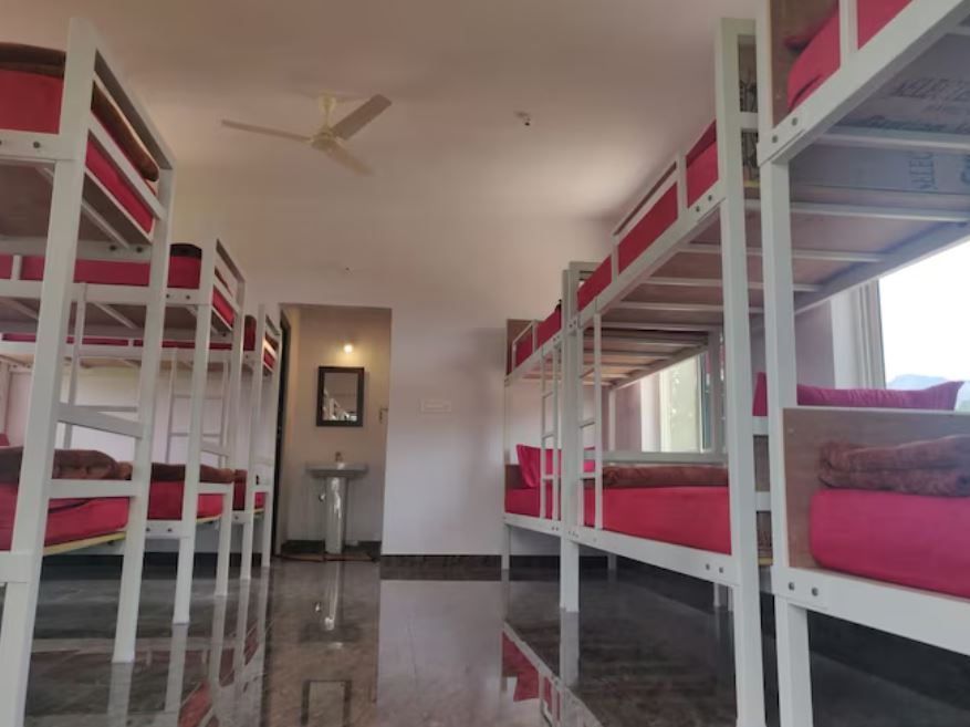 10-Bed Dormitory Room - Ground Floor