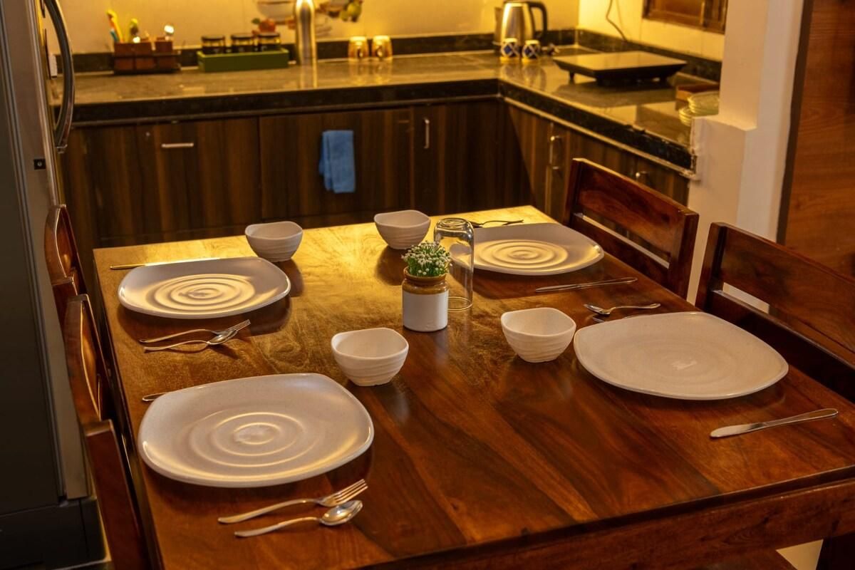 A Private 3BHK Flat : Heritage-themed Royal Stay