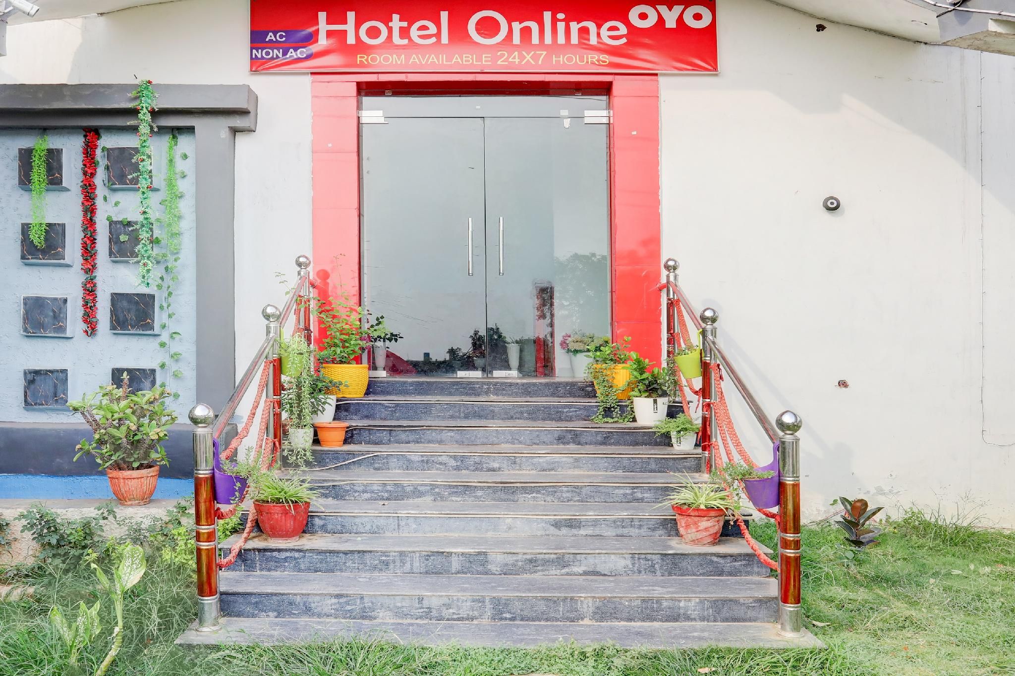 Hotel O Online