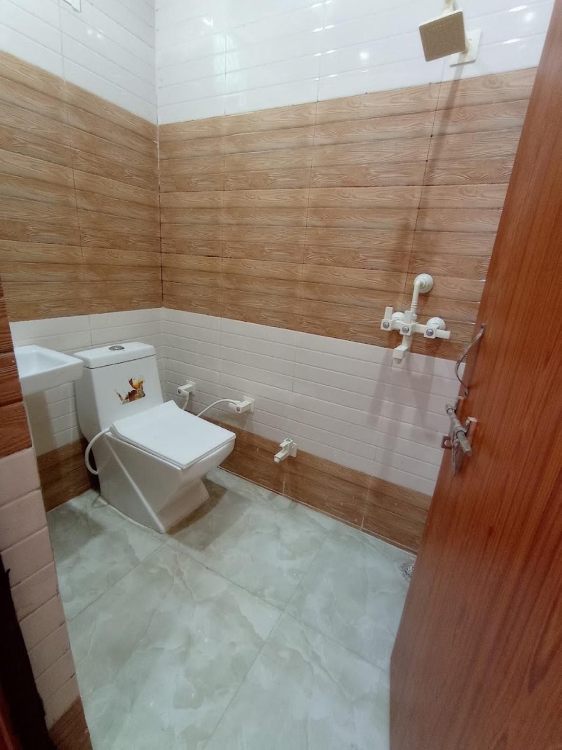 Double Bed Room With Air conditioning