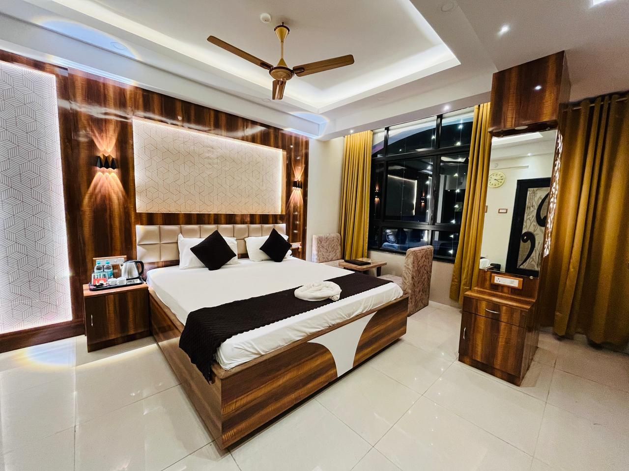 Executive River View