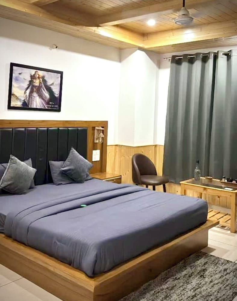 Odin Hostel Kasol Deluxe Room