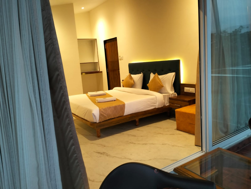 Nisarga Lake Resort,Tapola Deluxe Room 3