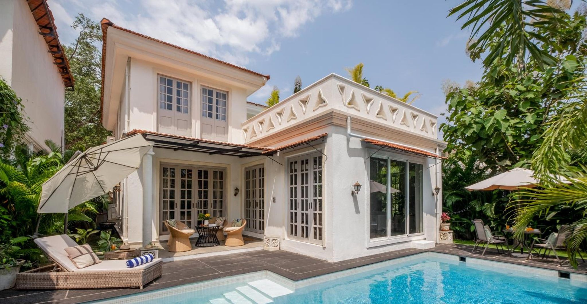 LohonoStays Castello - Villa 1