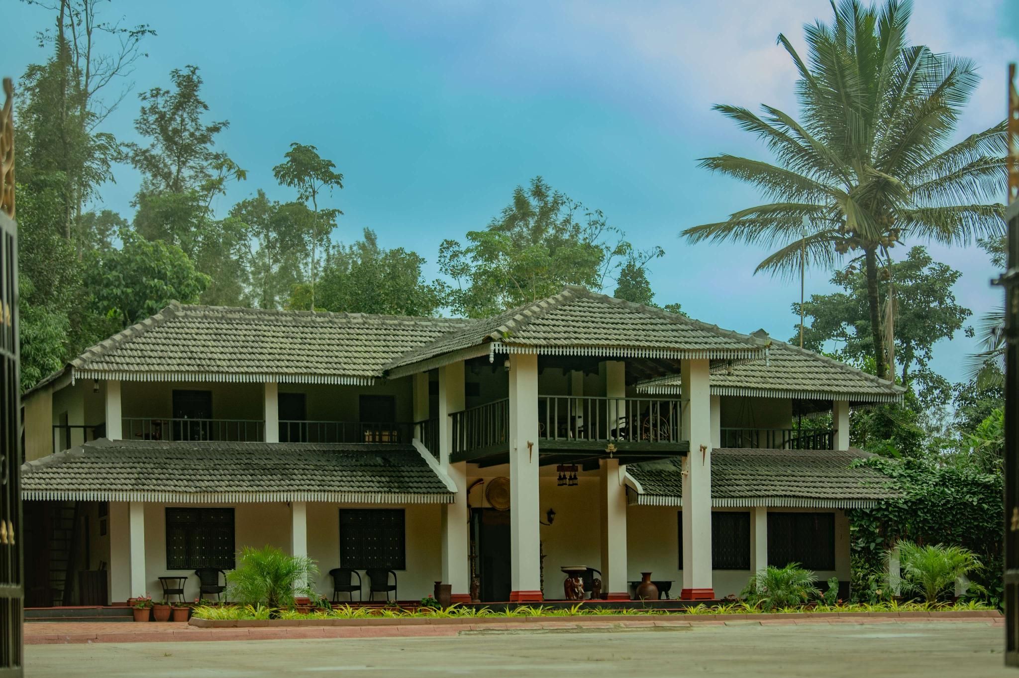 Chandramukuta Resort By Z Vacations