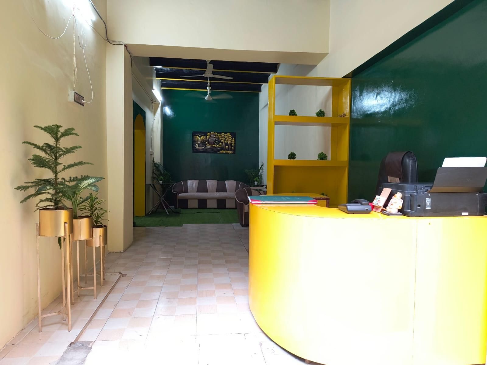 Kashi Paradise 300 Mtr From Vishwanath Temple