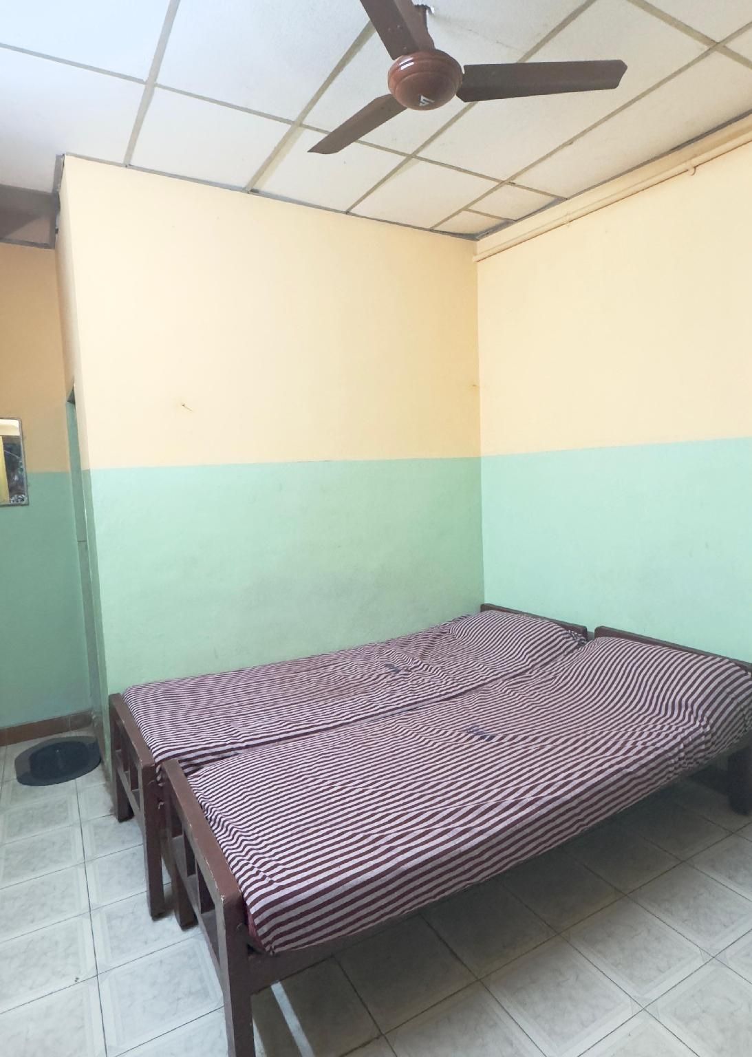 Single - Private Bathroom