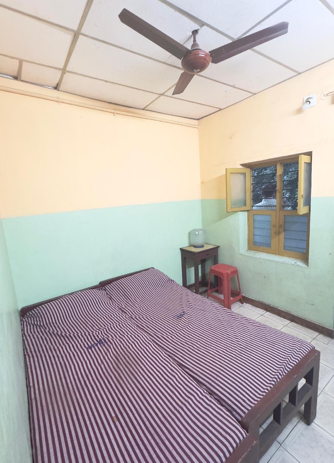 Single - Private Bathroom