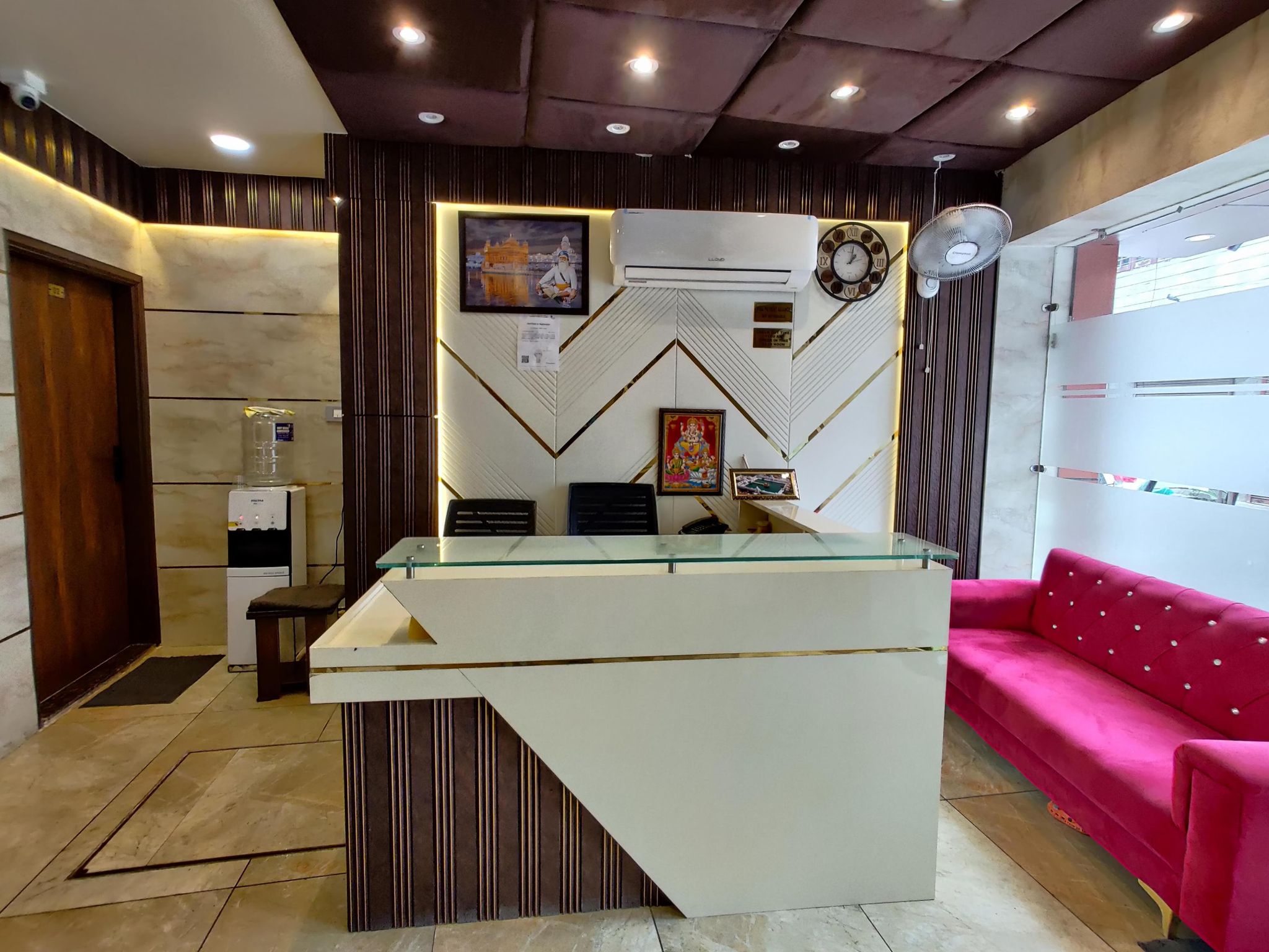 Goroomgo BLACKWOOD BY MONGA DREAM AMRITSAR