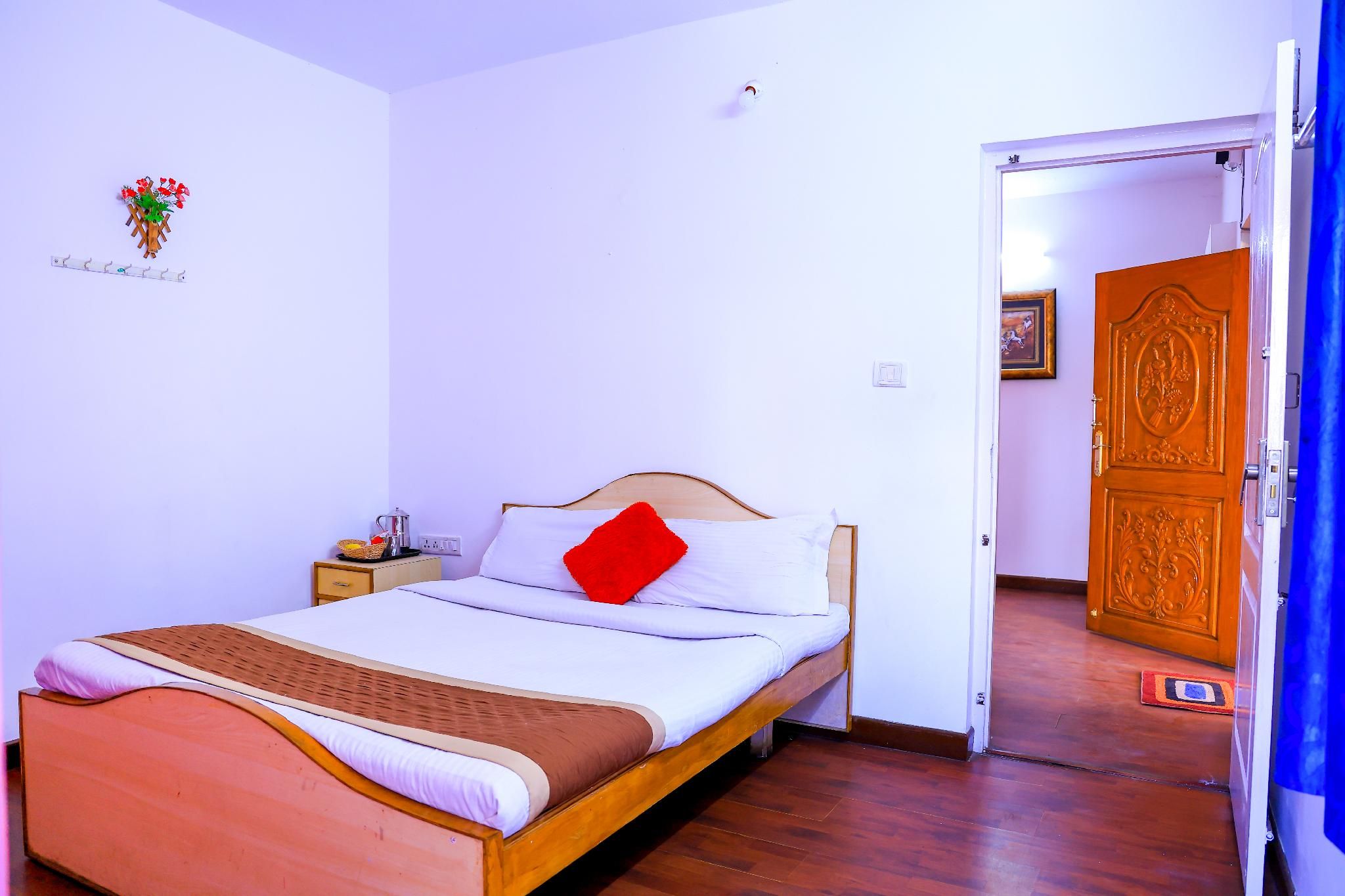 Deluxe Double or Twin