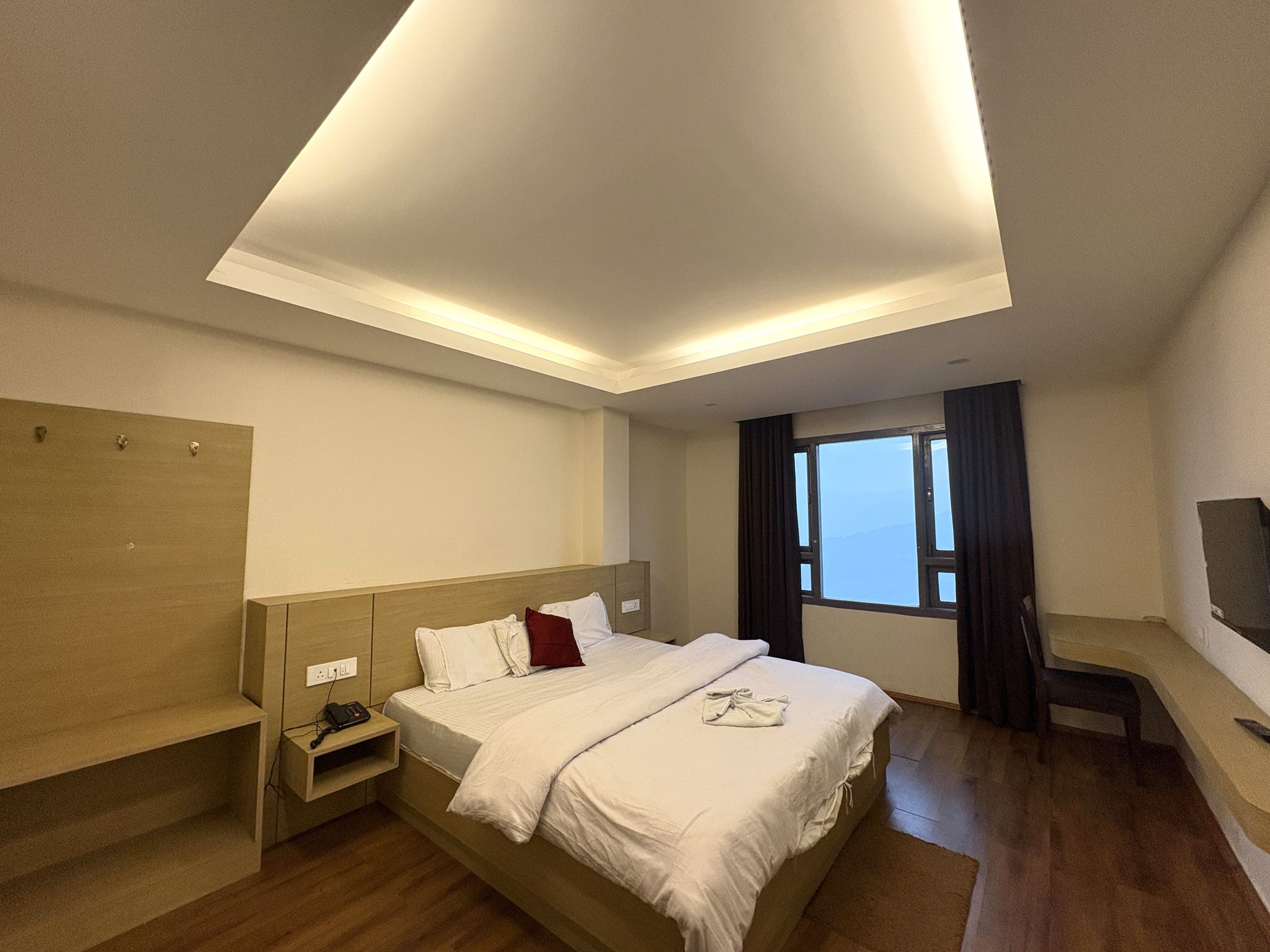 Deluxe Triple bed room - Mountain view 