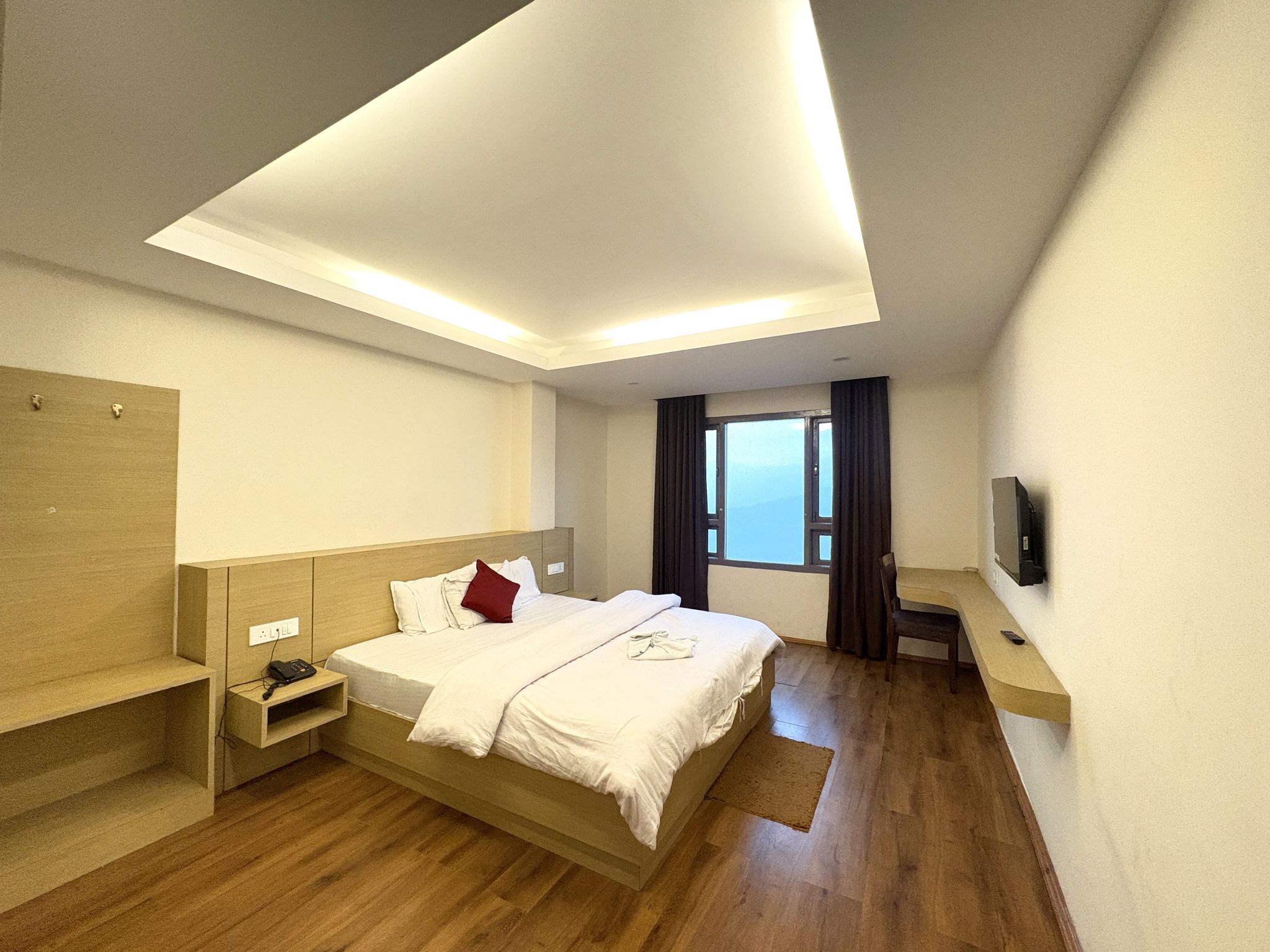 Deluxe Triple bed room - Mountain view 