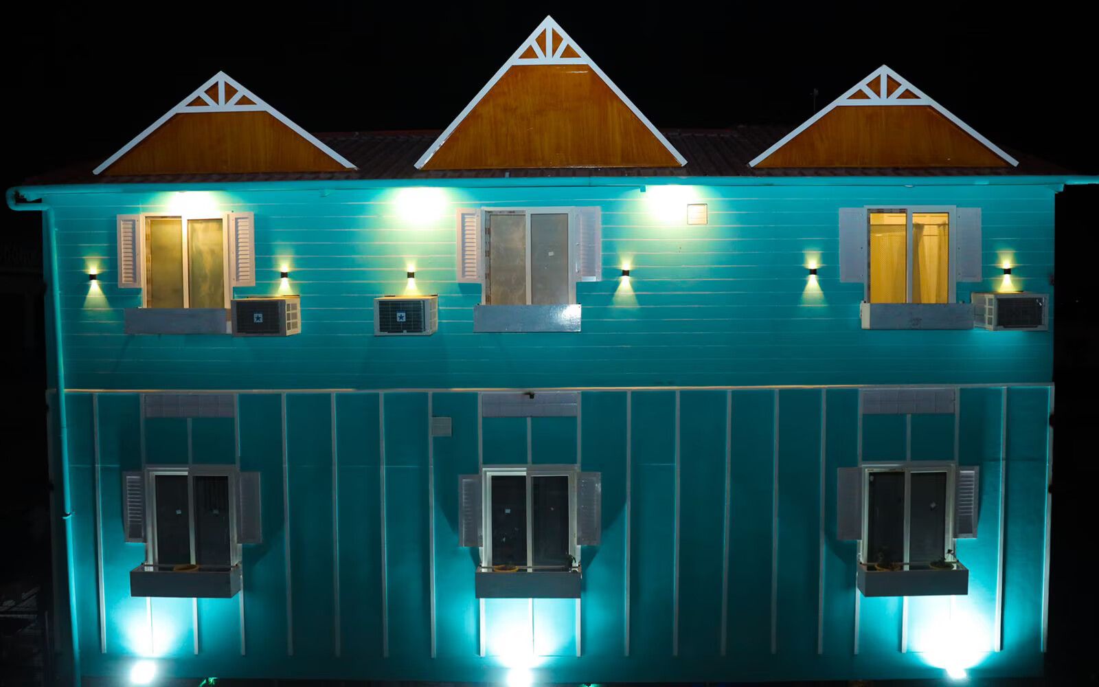 Goroomgo Ashoka Ashram Premium Cottage Ayodhya