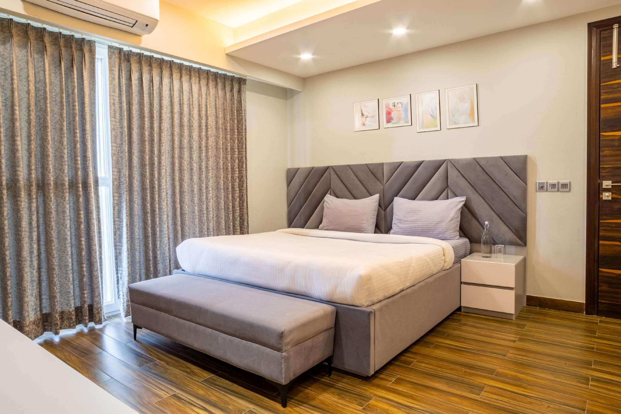 One Bedroom Apartment