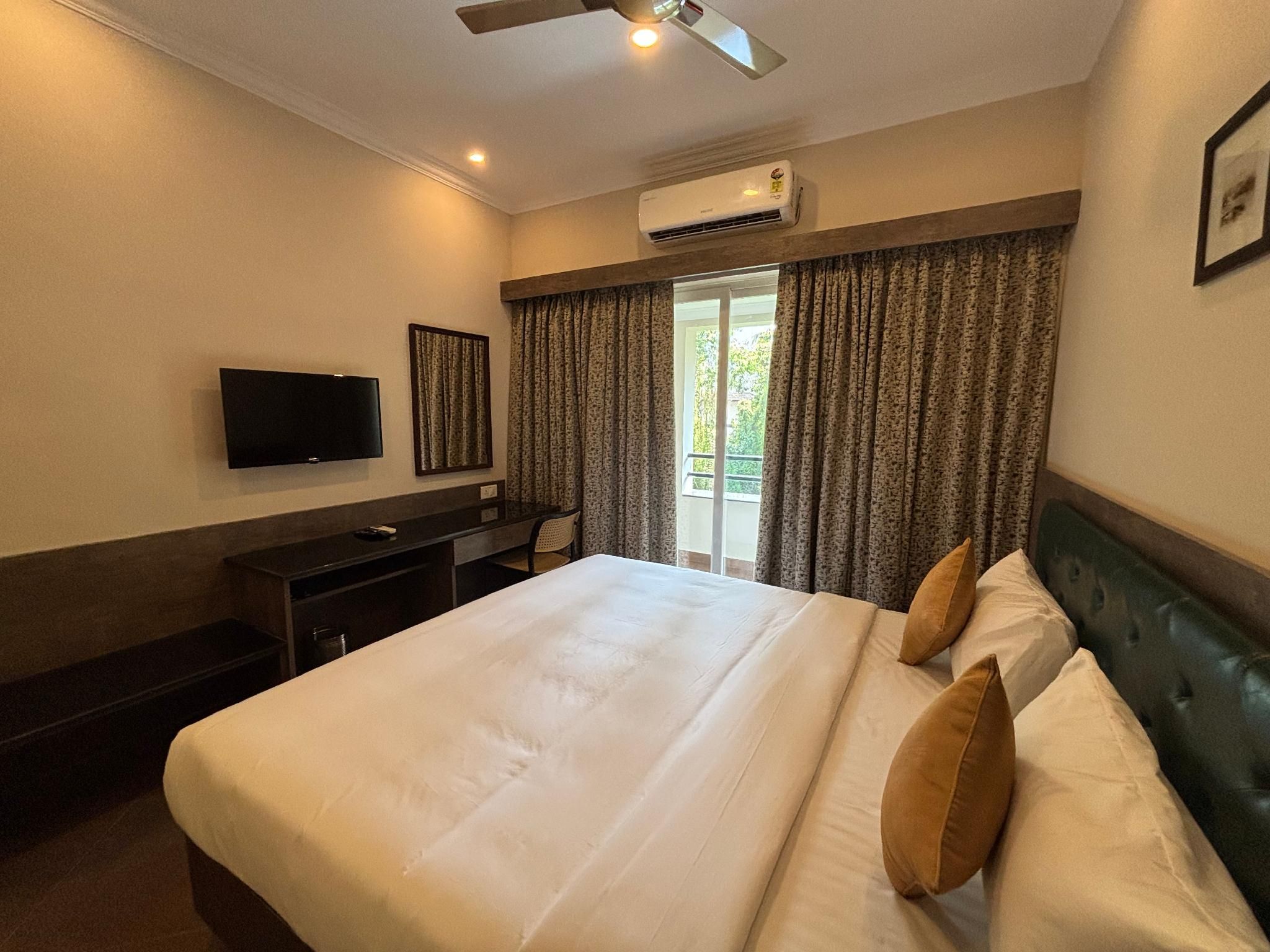 Club Room