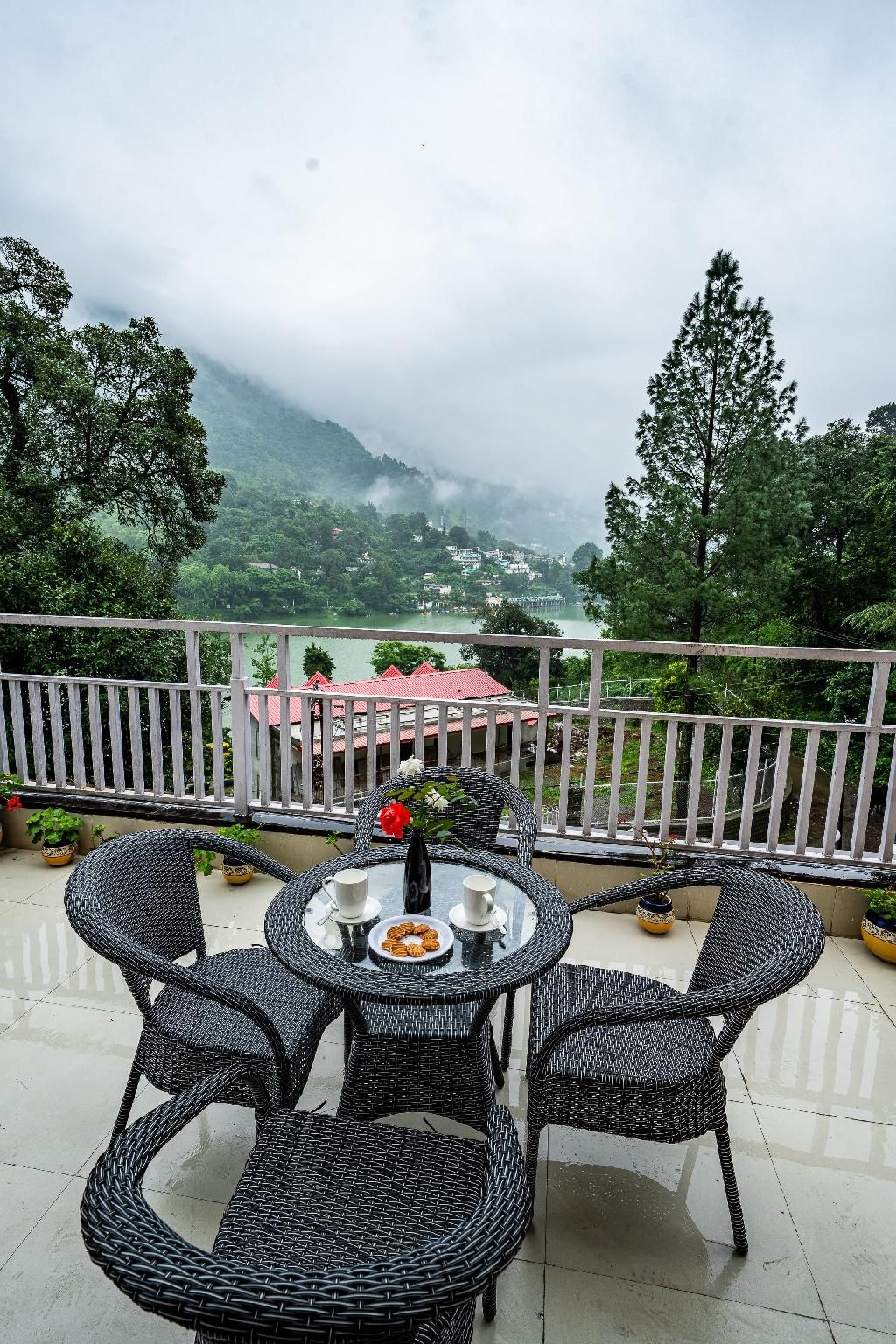 Premium Lake View Room