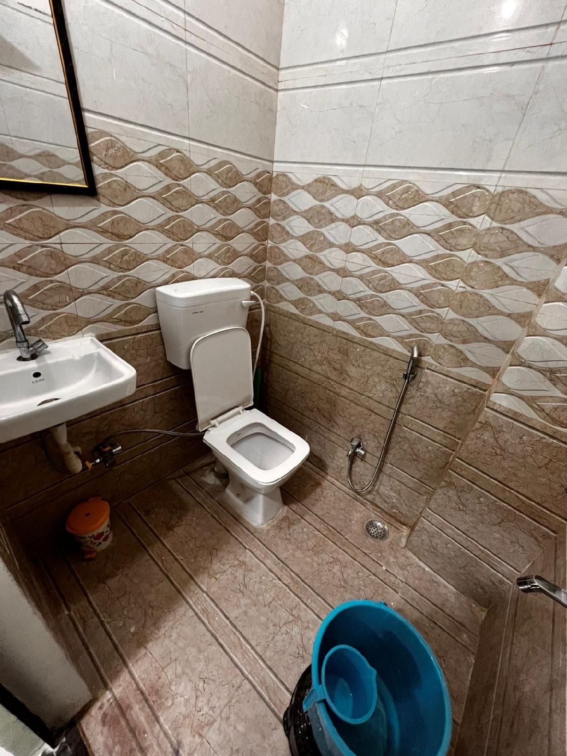 GULAB RESIDENCY King Room with Balcony 2