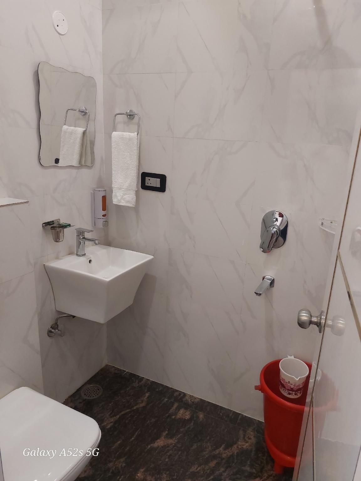 Hotel Osho Super Deluxe 2