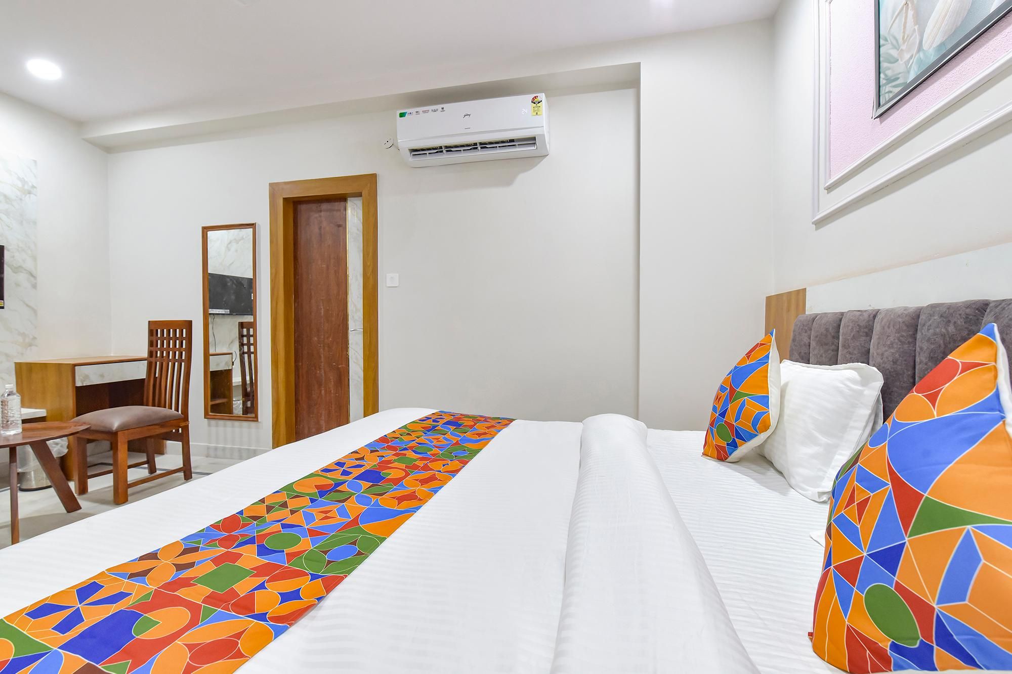 Fabhotel Grand Bala Deluxe Room 2