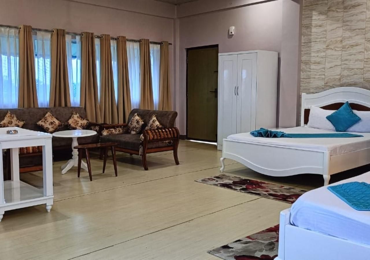 Family Room - 2 Beds