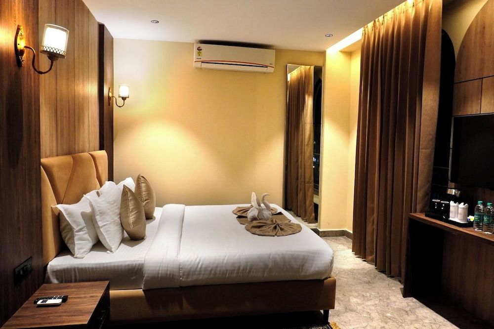 HOTEL HRISHIKESH HIGH Deluxe Room