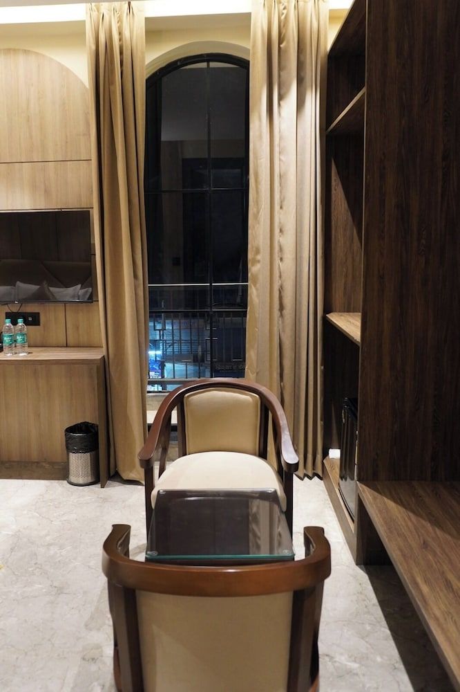 HOTEL HRISHIKESH HIGH Deluxe Room 5