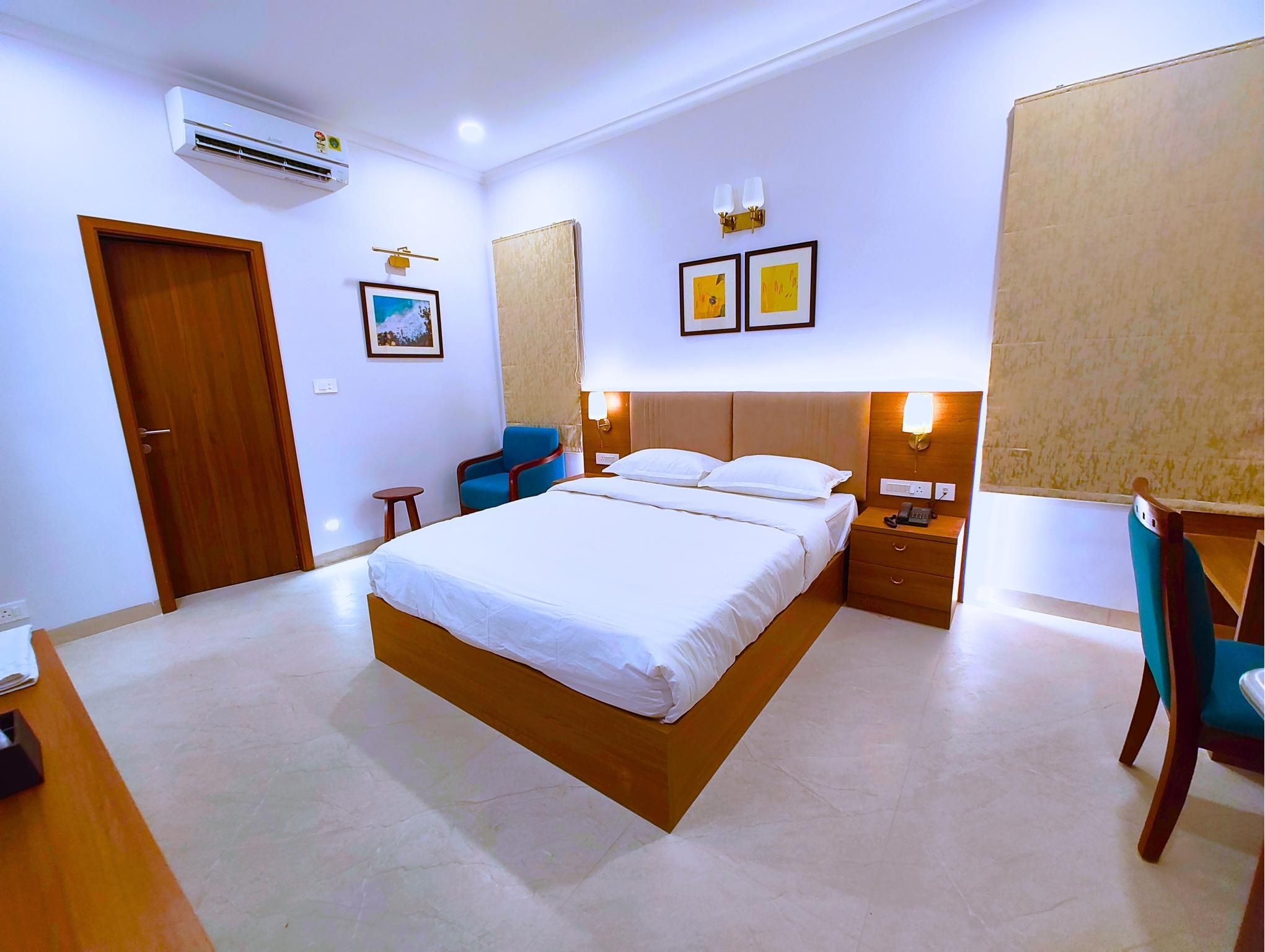 Marigold Business Hotel  Queen Room 3