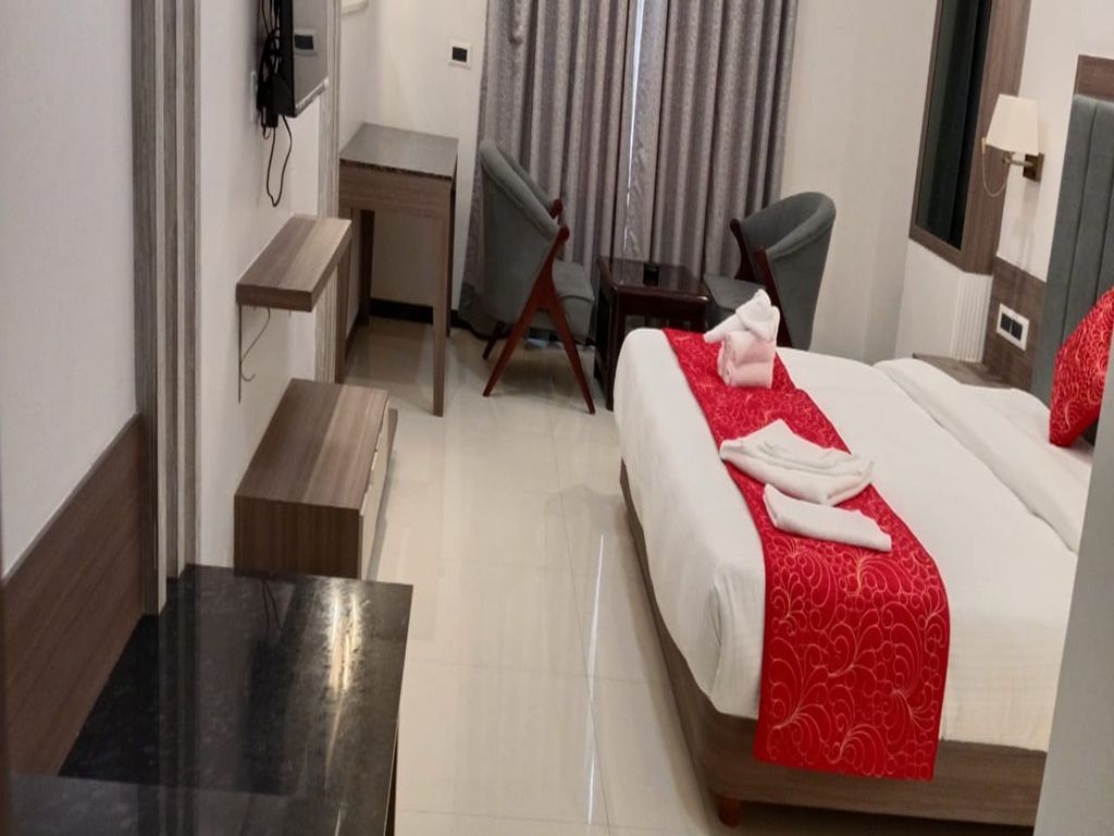 Hotel Square S Deluxe Room 2