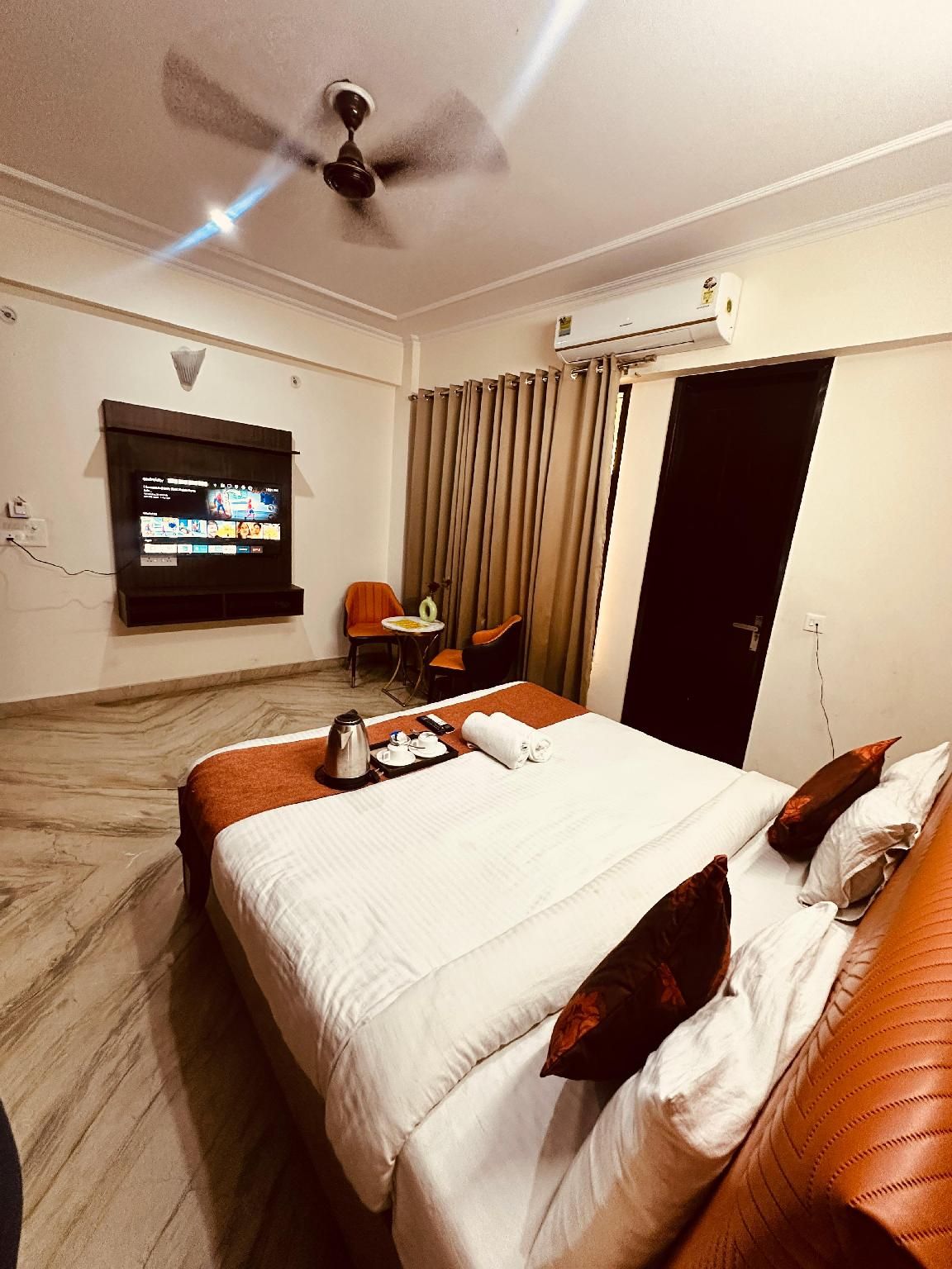JPM Suites Noida 70 Deluxe 2