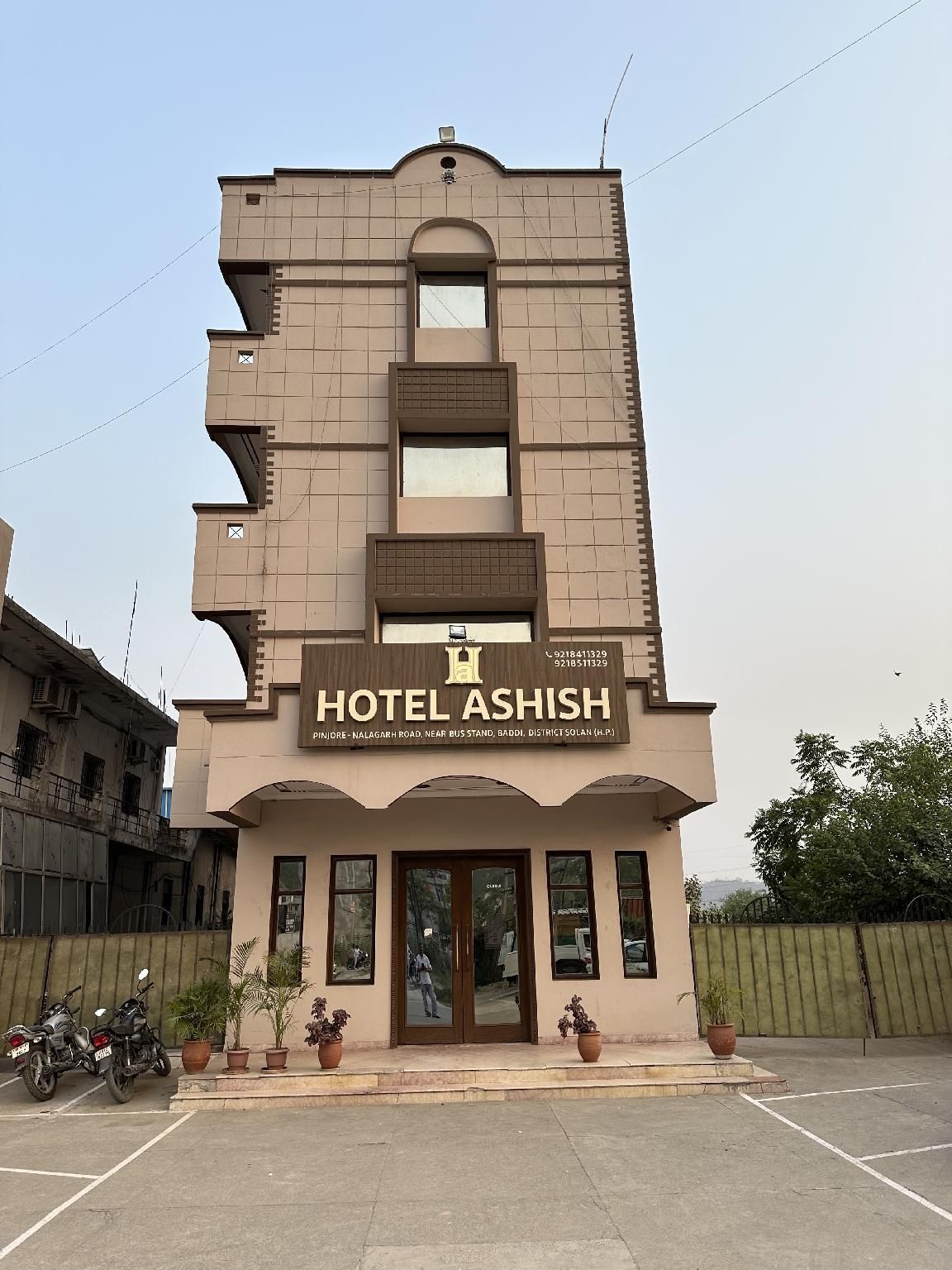 HOTEL ASHISH