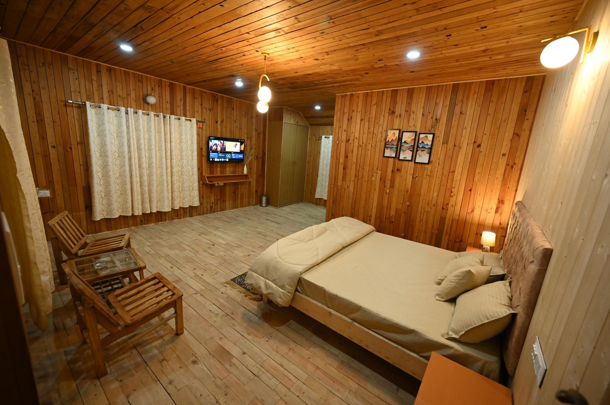 Delux Double Room with Balcony