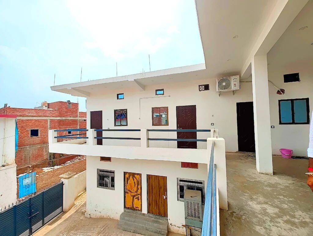 Hotel A.V Palace Ayodhya