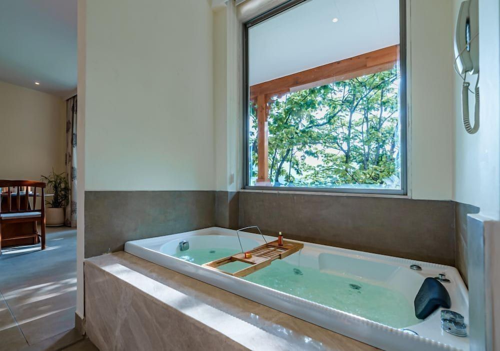 VILEEN Rishikesh - A Wellness Resort by Ganga Kinare Presidential Family Suite 7