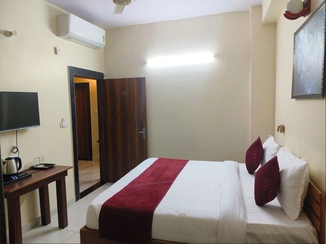 Hotel City View Inn Deluxe Room 2