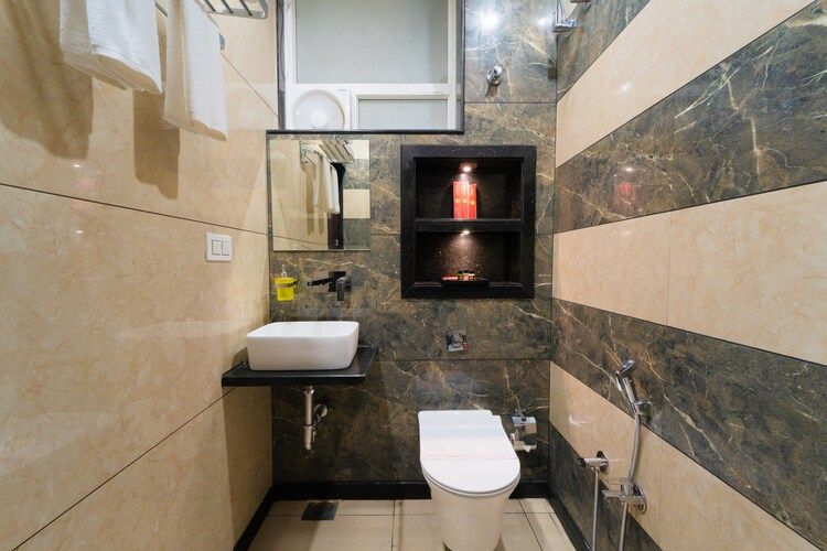 Hotel RD Ganpati Palace Deluxe Room 6