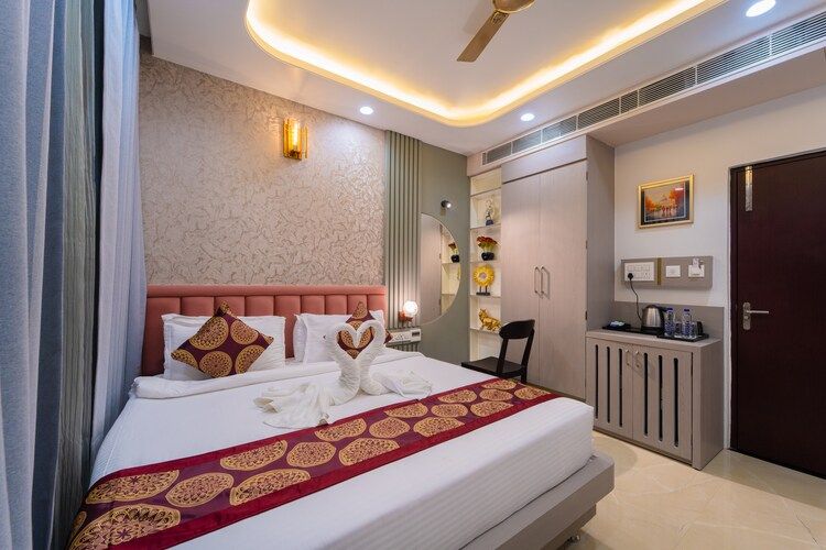 Hotel RD Ganpati Palace Deluxe Room 5