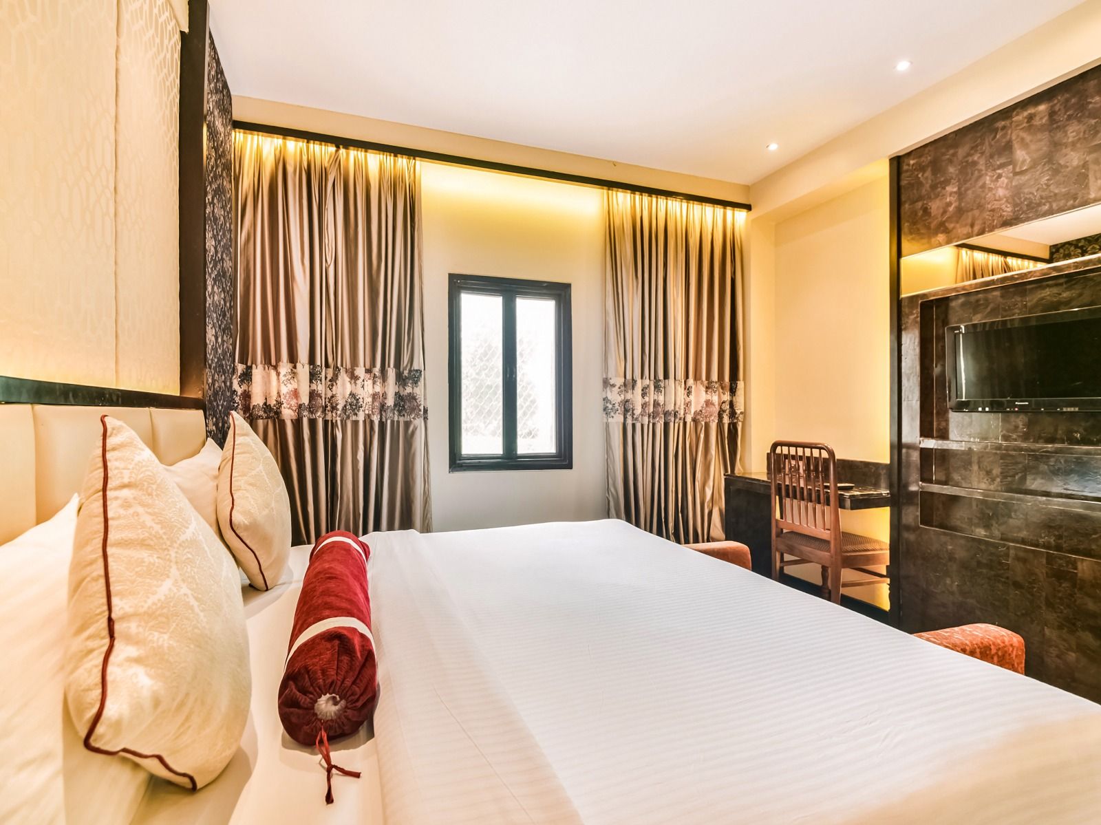 Hotel Menaal Residency Luxury 3